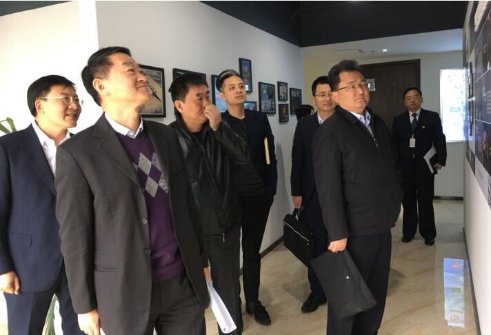 集团党委书记、董事长任丁率队调研尊龙集团官网商贸工作