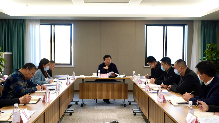 尊龙集团官网集团召开加快推动规范董事会建设、经理层成员任期造和左券化治理等专项鼎新工作督促会