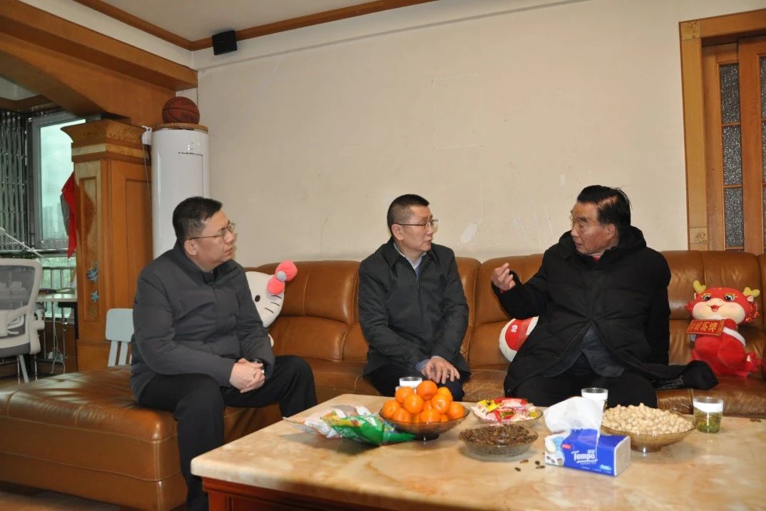 a54f4f4f-dca6-4628-a476-38265663cc3c