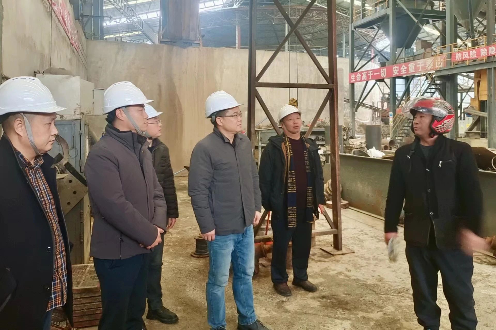 c25d6feb-5e18-40bb-9d22-7196f16802bc