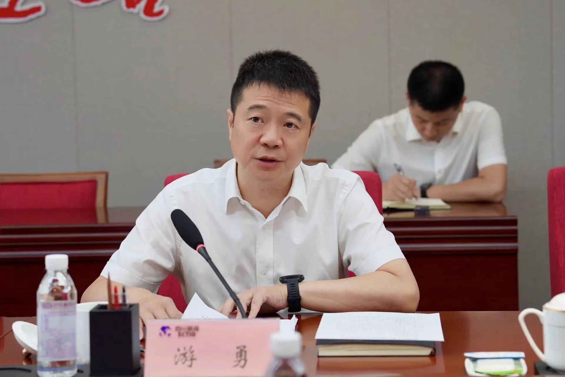 34fb17db-afdb-45c7-b5f8-7b902284246d