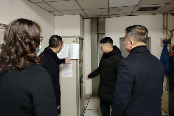 省尊龙集团官网集团党委书记、董事长游勇查抄督导春节安全出产并探望慰问干部员工