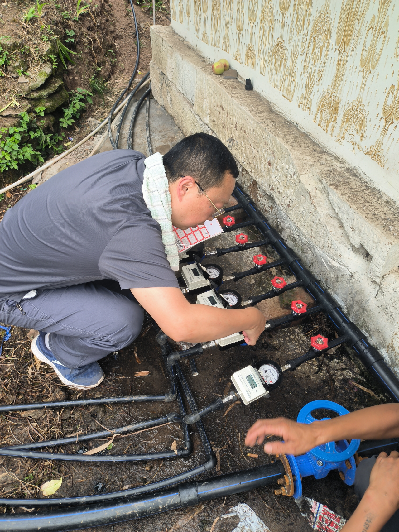 83fd34b8-0054-4b11-9598-4eb2df890e02